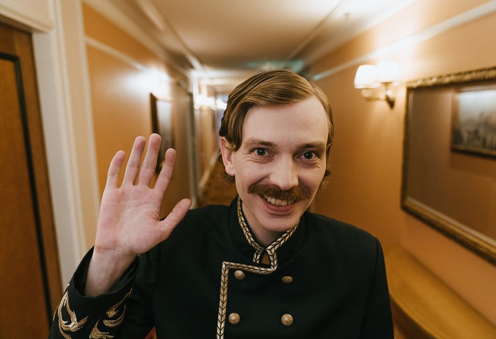 english course for hotel staff