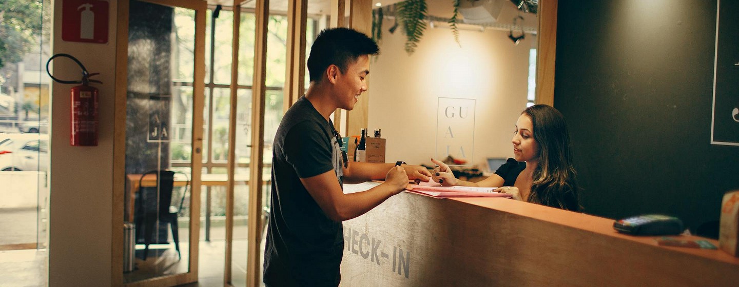 english for hospitality online course